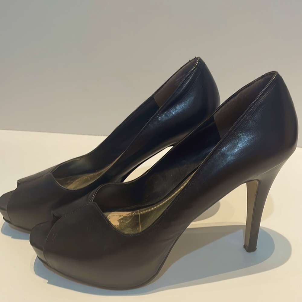 Nine West hidden platform leather heels